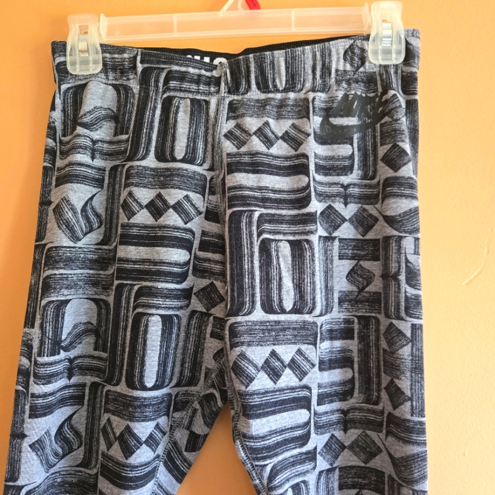 Nike Geometric Patterned Joggers Waist=13"-15"
